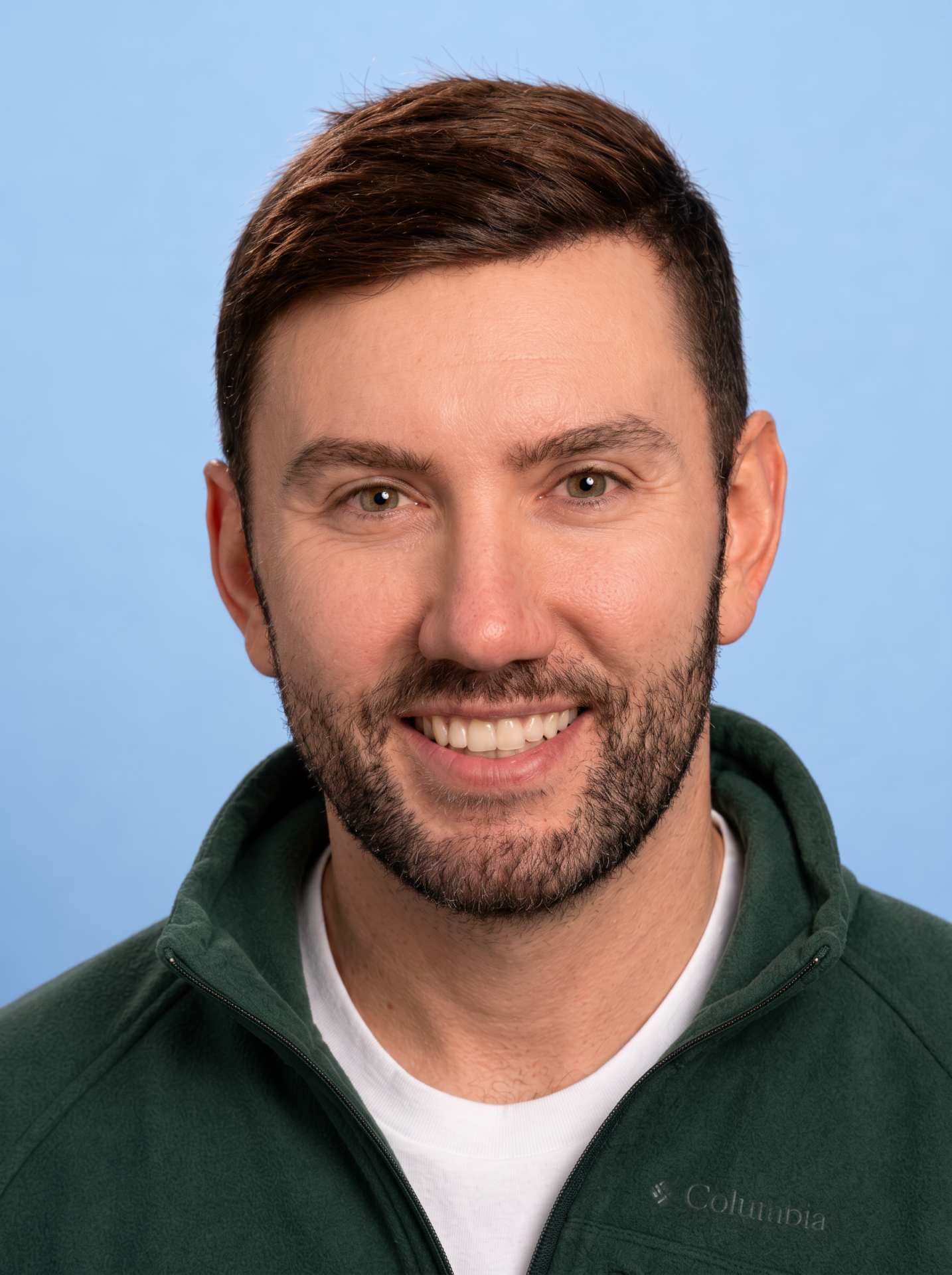 Aaron Seagle headshot